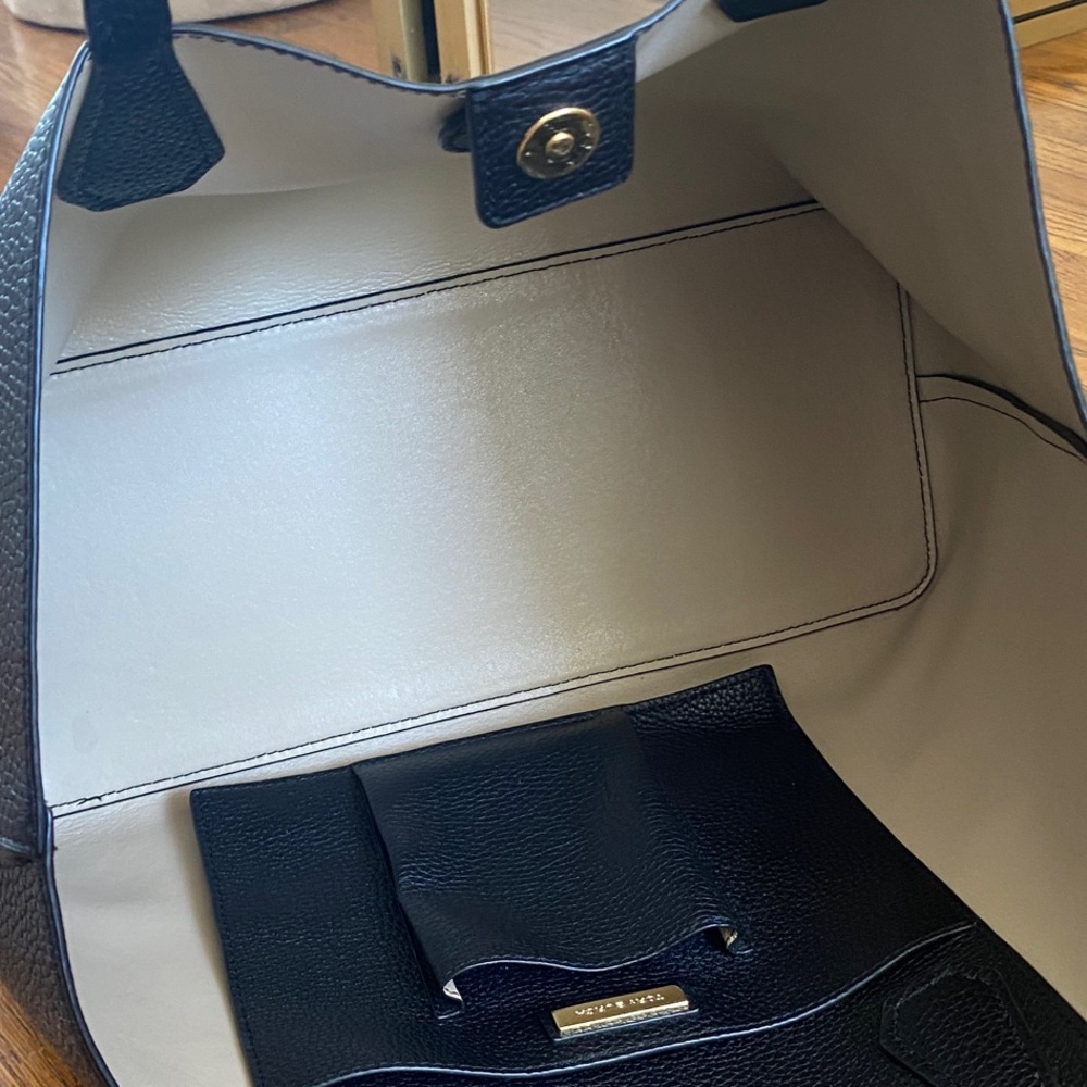 Tory Burch Perry Tote Black - Picture 7 of 14